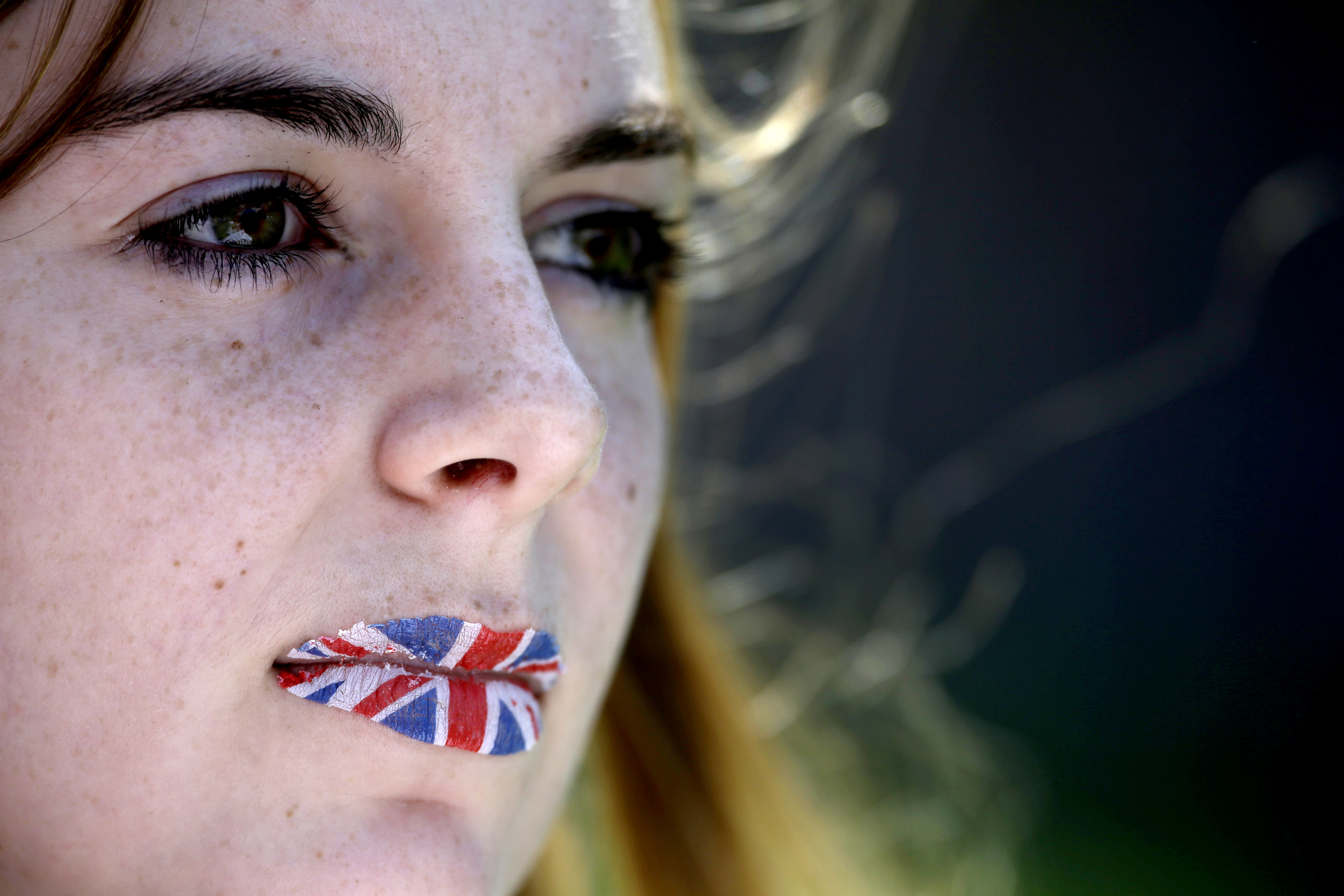 Κρίση σε όλους τους θεσμούς του βρετανικού κατεστημένου διαπιστώνουν αναλυτές